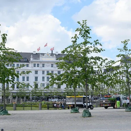 Апартаменты Sanders Stage - Charming Three-bedroom Near Nyhavn *